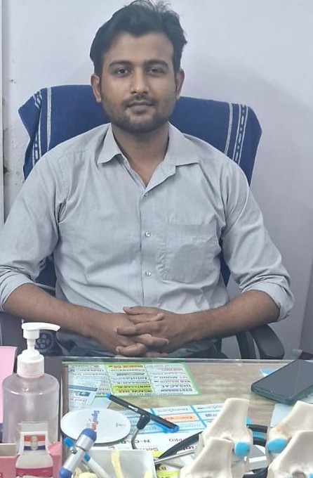 Dr Mohsin Parvez